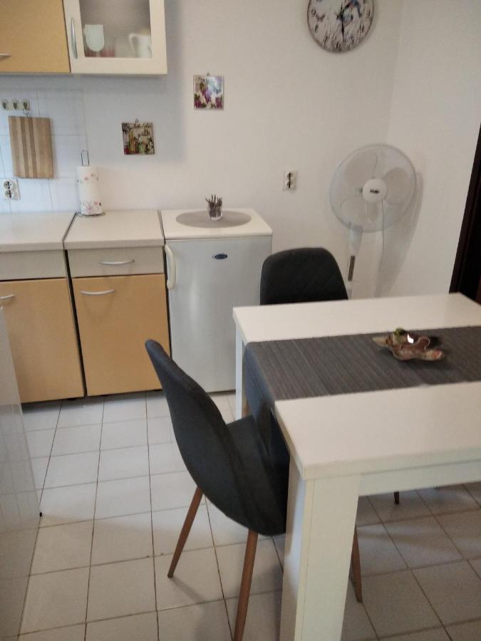 Apartment Anny Pula Luaran gambar